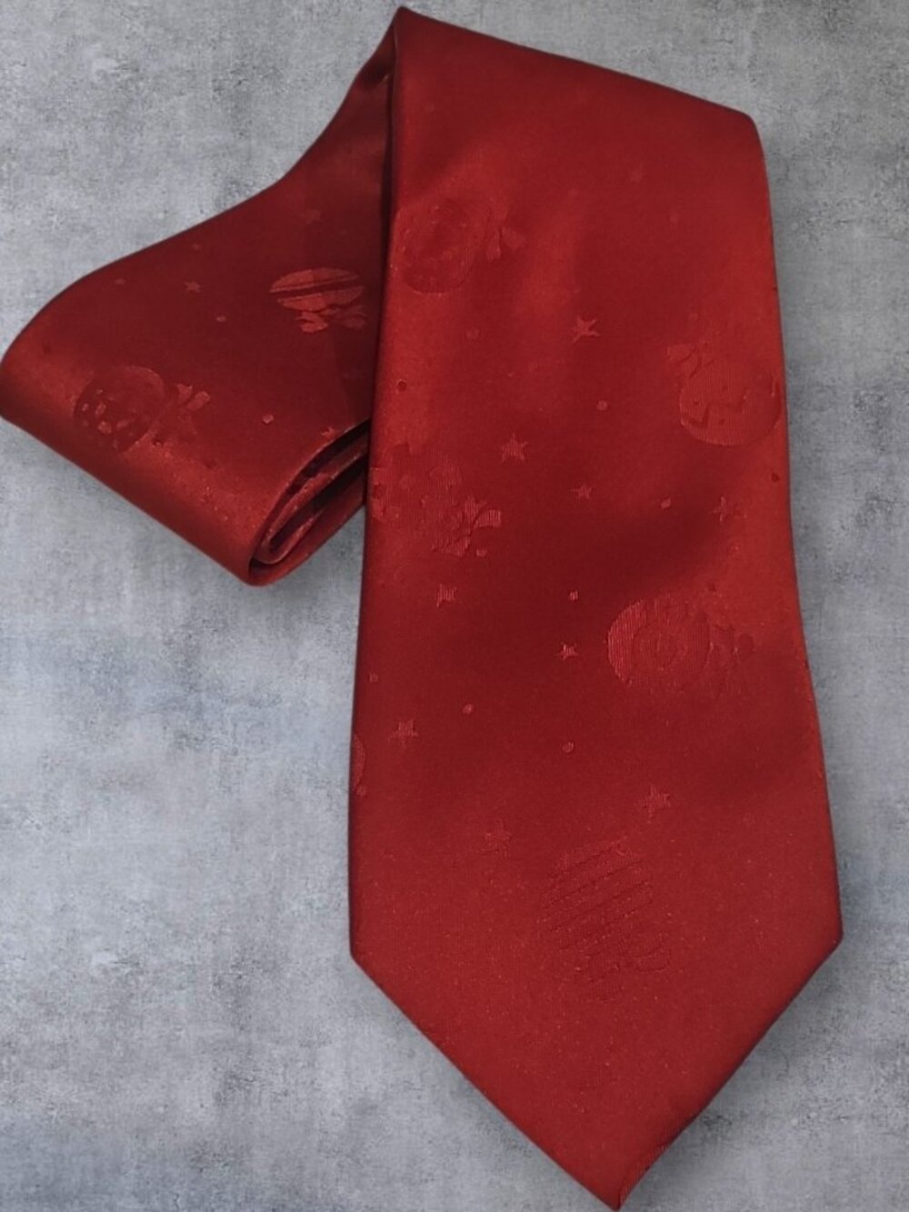 Men’s Red Christmas Holiday Tie Subtle Ornament Jacquard Pattern